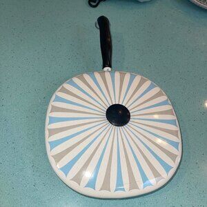 Vintage Atomic Enamel Frying Pan With Lid Multicolor